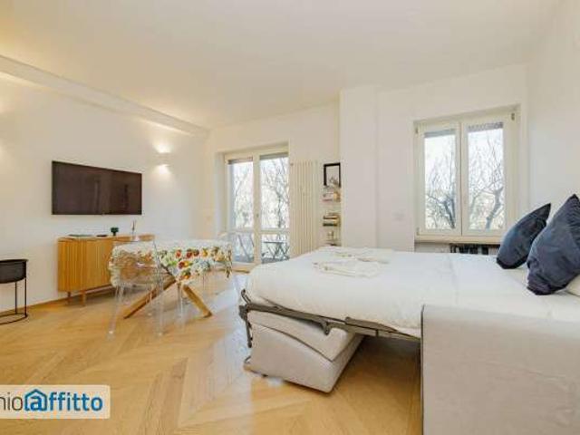 Monolocale arredato Milano