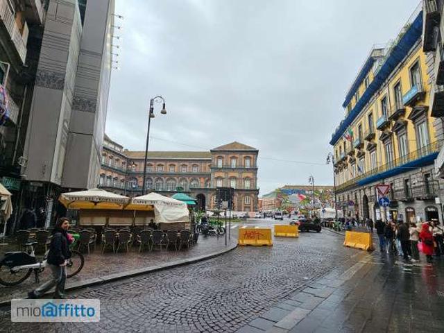 Monolocale arredato Napoli