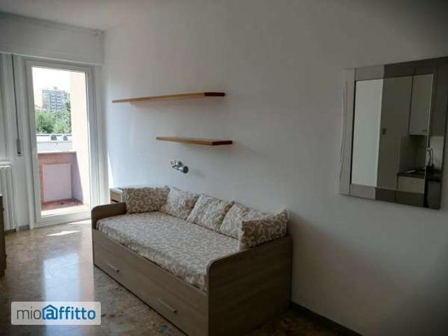 Monolocale arredato Baggio, forze armate, quinto romano