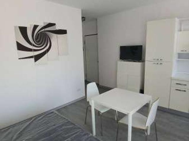 Monolocale arredato Borgo santa caterina, redona, finardi