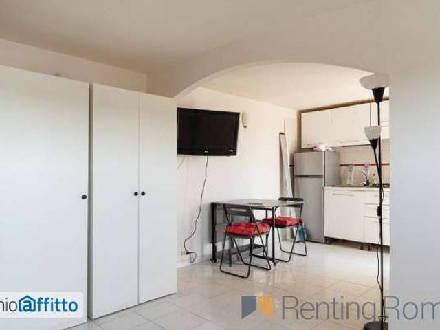 Monolocale arredato Cassia, tomba di nerone, roma