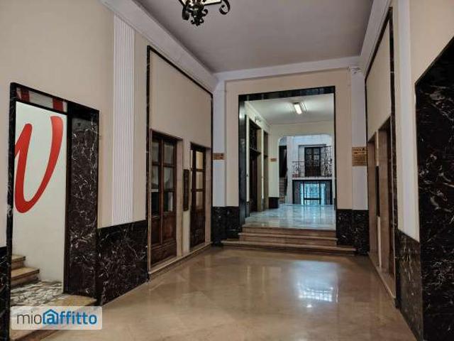 Monolocale arredato Centro