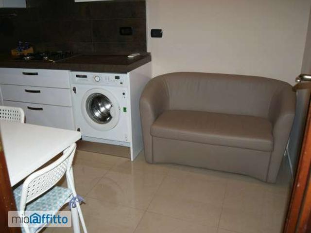 Monolocale arredato Certosa, quarto oggiaro, villa pizzone