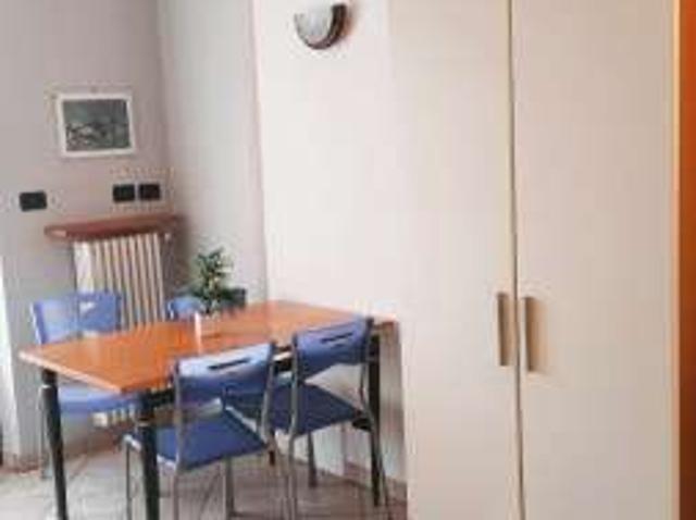 Monolocale arredato Collina