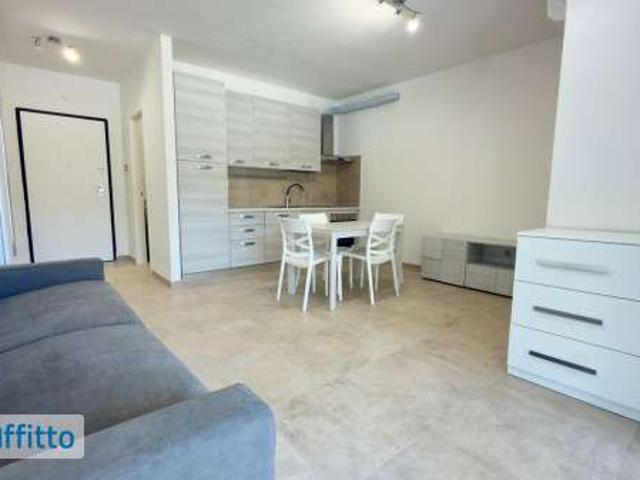 Monolocale arredato con terrazzo Tiburtino, pietralata, collatino