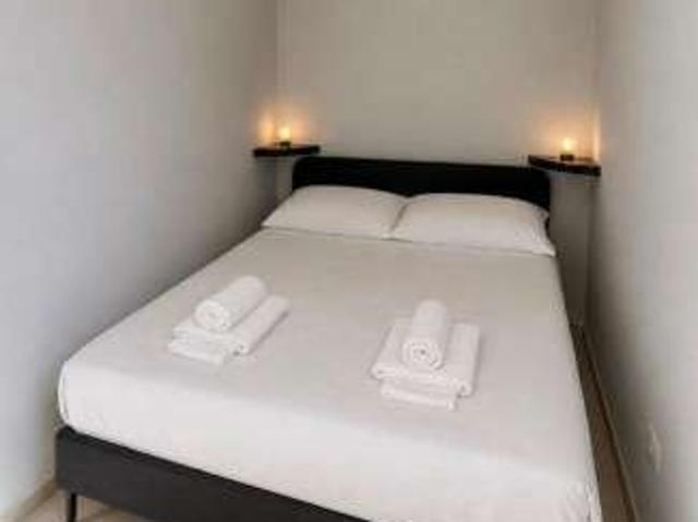 Monolocale arredato con terrazzo Tommaso natale