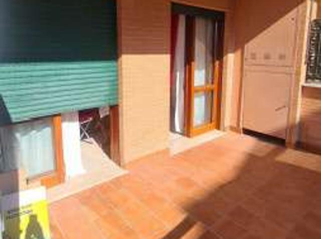 Monolocale arredato con terrazzo Tor vergata, morena, romanina