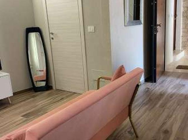 Monolocale arredato con terrazzo Trani