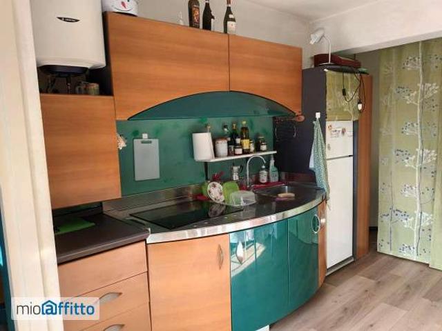 Monolocale arredato con terrazzo Varese