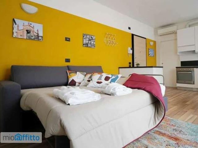 Monolocale arredato con terrazzo Affori, bovisa, niguarda, testi