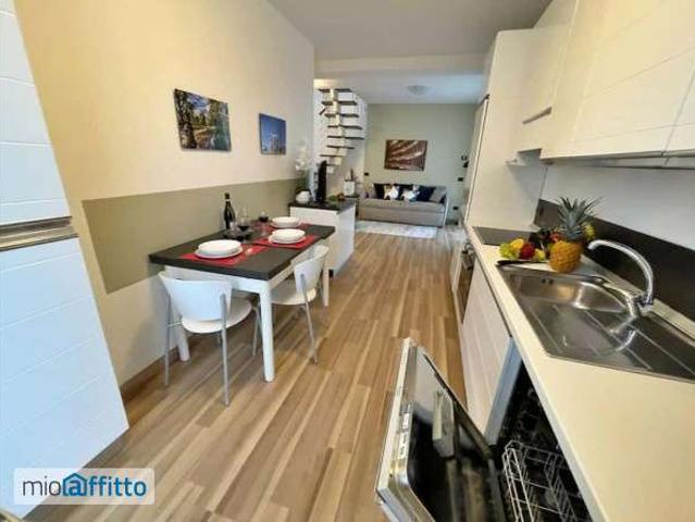 Monolocale arredato con terrazzo Affori, bovisa, niguarda, testi