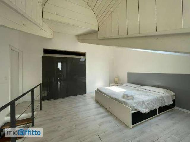 Monolocale arredato con terrazzo Aurora