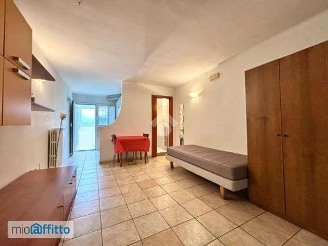 Monolocale arredato con terrazzo Bari