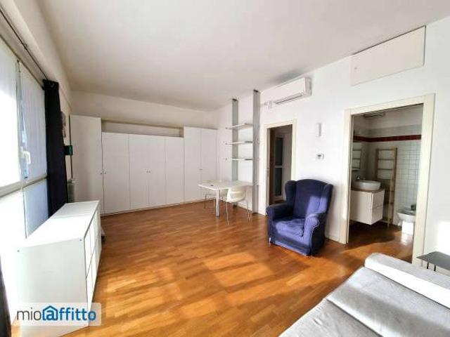 Monolocale arredato con terrazzo Barona, giambellino, lorenteggio, famagosta, inganni