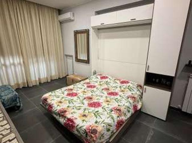 Monolocale arredato con terrazzo Bergamo