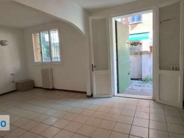 Monolocale arredato con terrazzo Bolognina