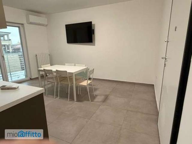 Monolocale arredato con terrazzo Centro falciano