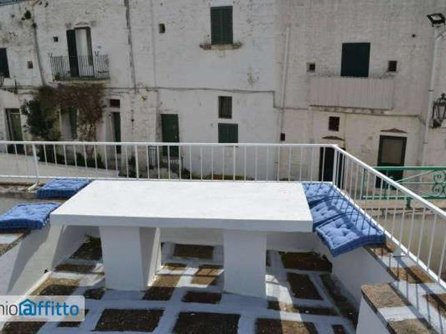 Monolocale arredato con terrazzo Centro storico