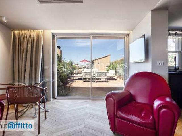Monolocale arredato con terrazzo Centro storico
