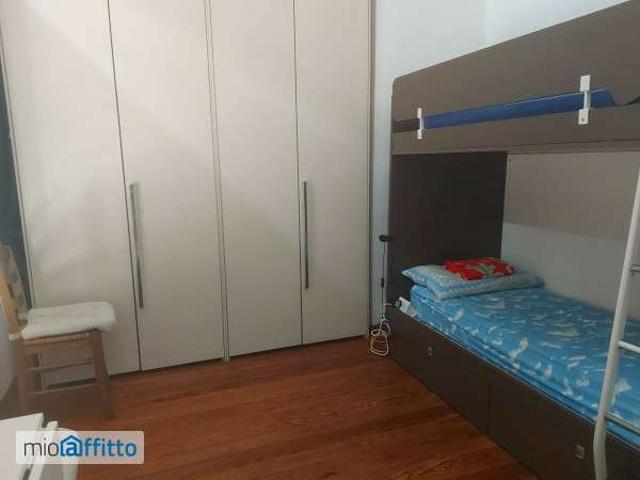 Monolocale arredato con terrazzo Cit turin