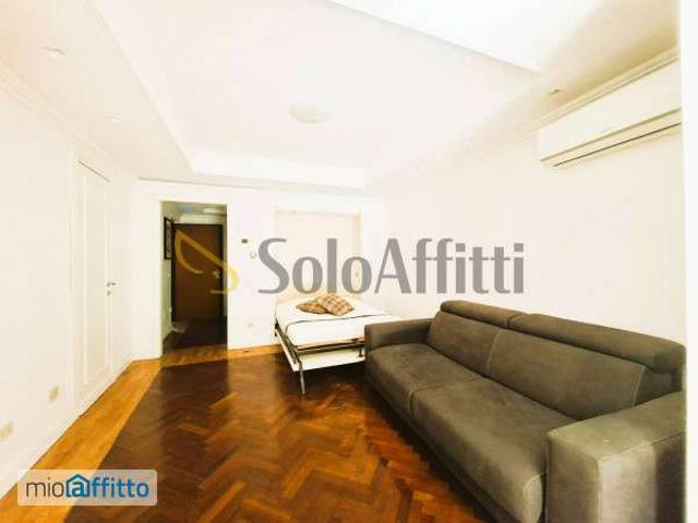 Monolocale arredato con terrazzo Eur, laurentino, checchignola, montagnola, fonte meravigliosa