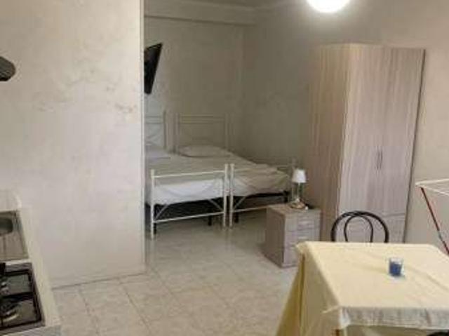 Monolocale arredato con terrazzo Foggia