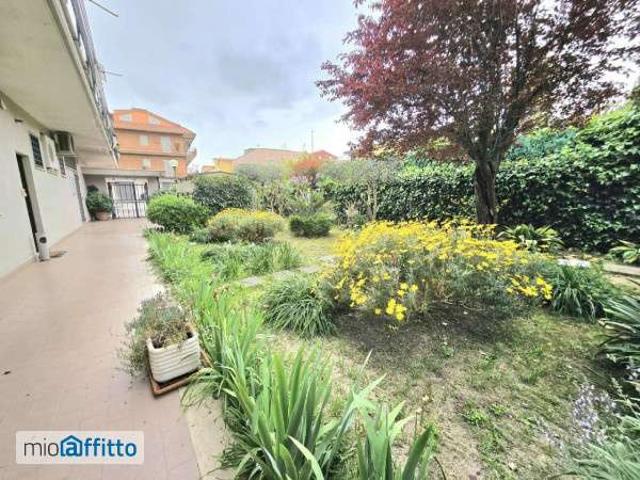 Monolocale arredato con terrazzo Giustiniana, olgiata, cesano