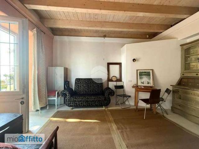 Monolocale arredato con terrazzo Posillipo