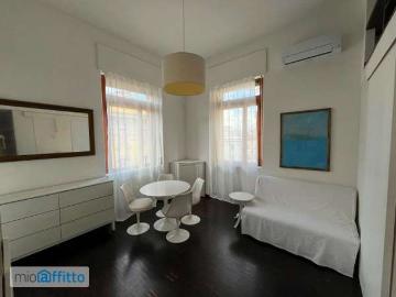 Monolocale arredato con terrazzo Prati, delle vittorie, borgo pio