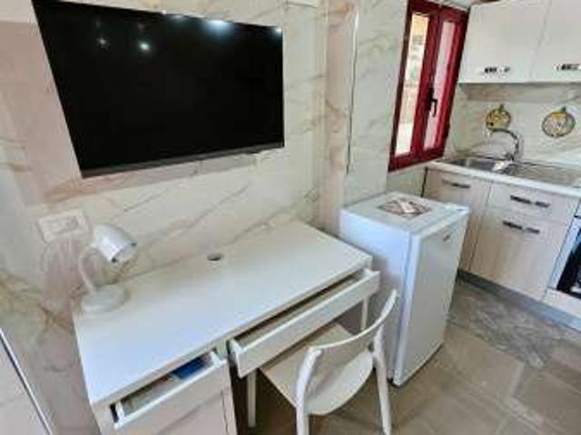Monolocale arredato con terrazzo Reggio Calabria