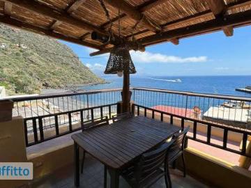 Rinella Leni, Isole Eolie, Sicilia - Terrazzo