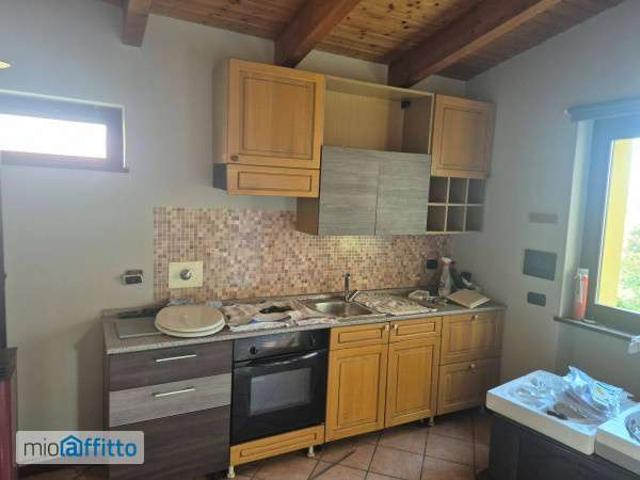 Monolocale arredato con terrazzo Rosta