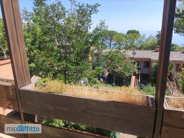Monolocale arredato con terrazzo Santa caterina