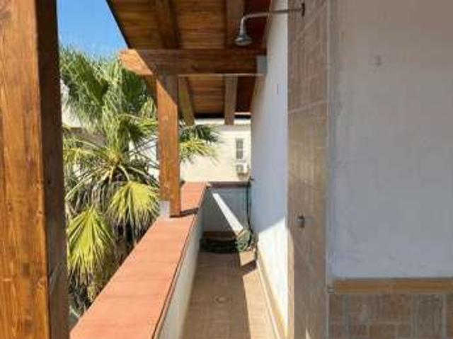 Monolocale arredato con terrazzo Soverato marina