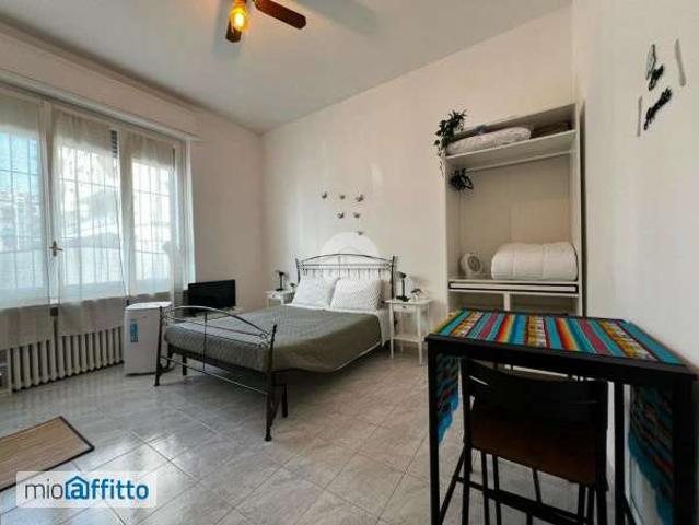 Monolocale arredato De angeli, vercelli, washinghton