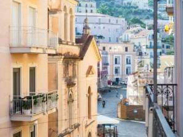 Monolocale arredato Gaeta