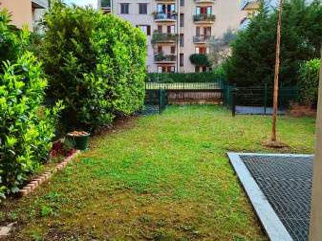 Monolocale arredato Lissone