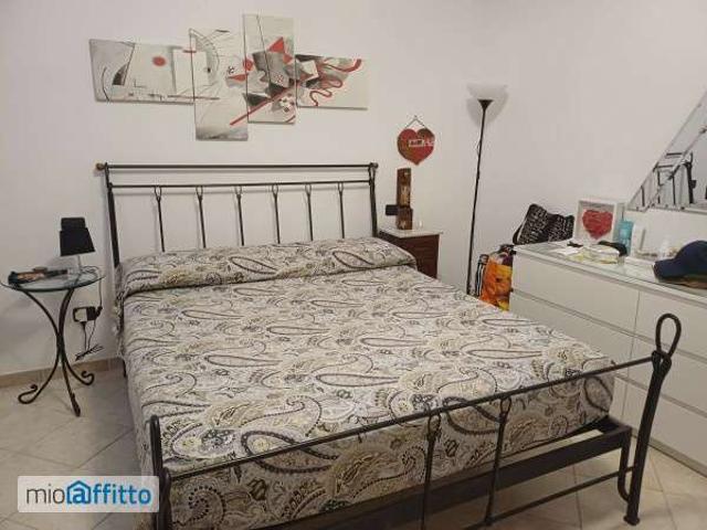 Monolocale arredato Livorno