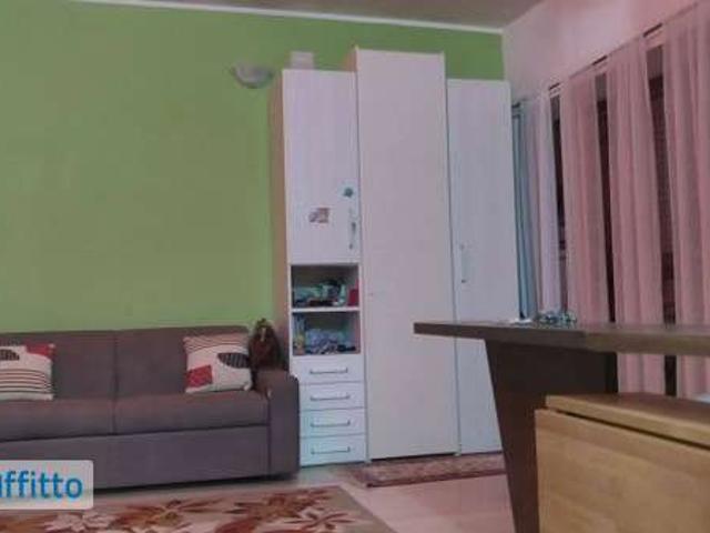 Monolocale arredato Trieste, salario