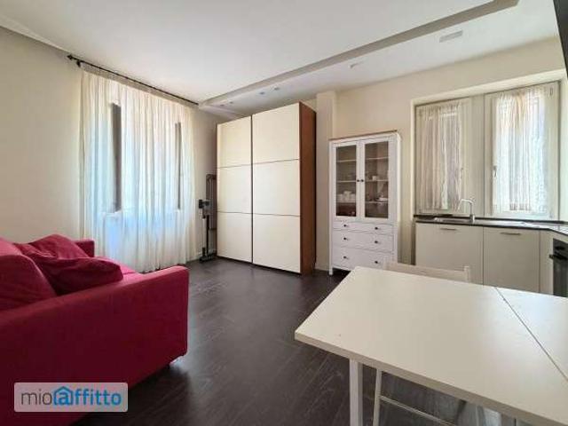 Monolocale arredato Trieste, salario