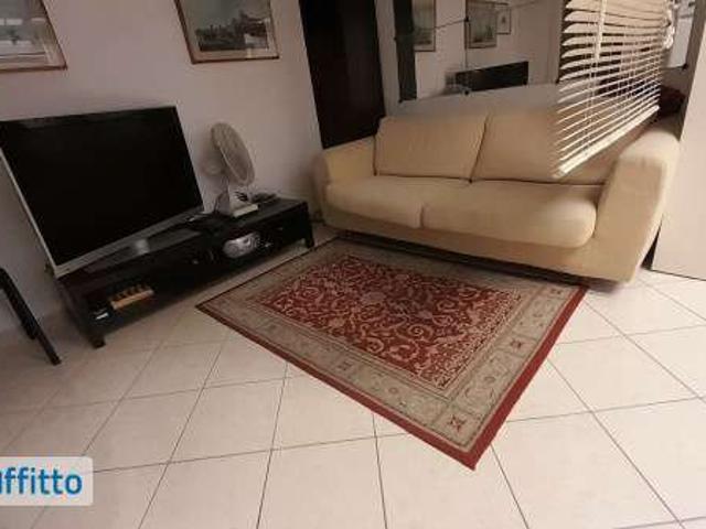 Monolocale arredato Villaggio brollo