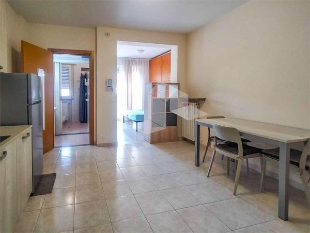 MONOLOCALE ARREDATO ZONA OSPIZIO