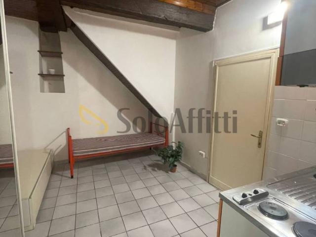 Monolocale buono stato, primo piano, Centro, Frosinone