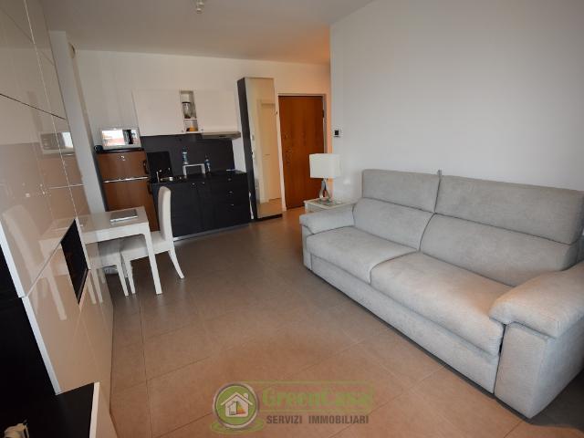 Monolocale con terrazzo in via vismara, Agrate Brianza