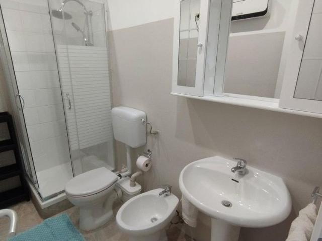 Monolocale con bagno privato