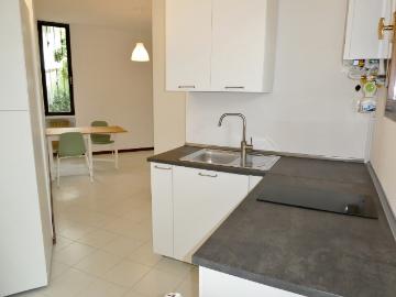 MONOLOCALE CON INGRESSO INDIPENDENTE IN LOCAZIONE A SANTA BERTILLA