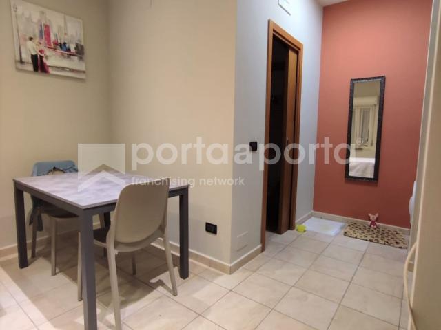 MONOLOCALE CON POSTO AUTO, CASERTA
