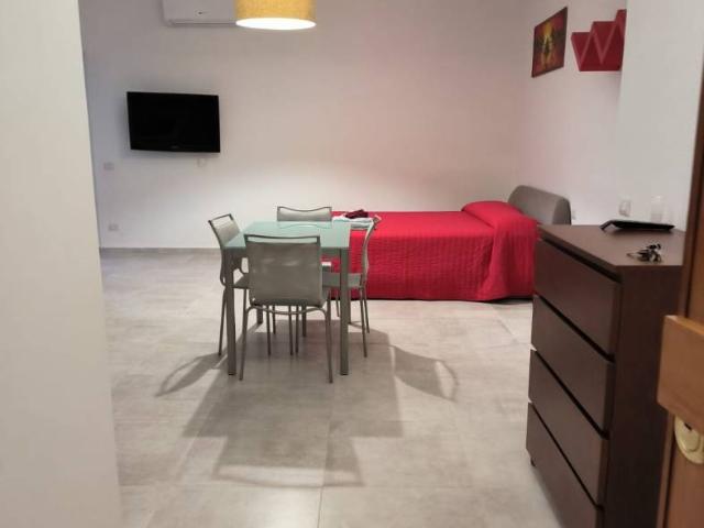 Monolocale corso Umberto I 44, Portici