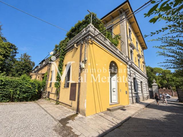 Monolocale da ristrutturare, Lucca vicino mura