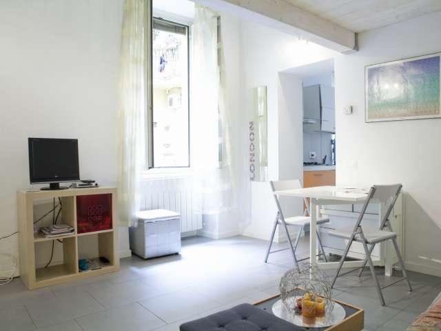 Monolocale di design in affitto a Sallustio Roma